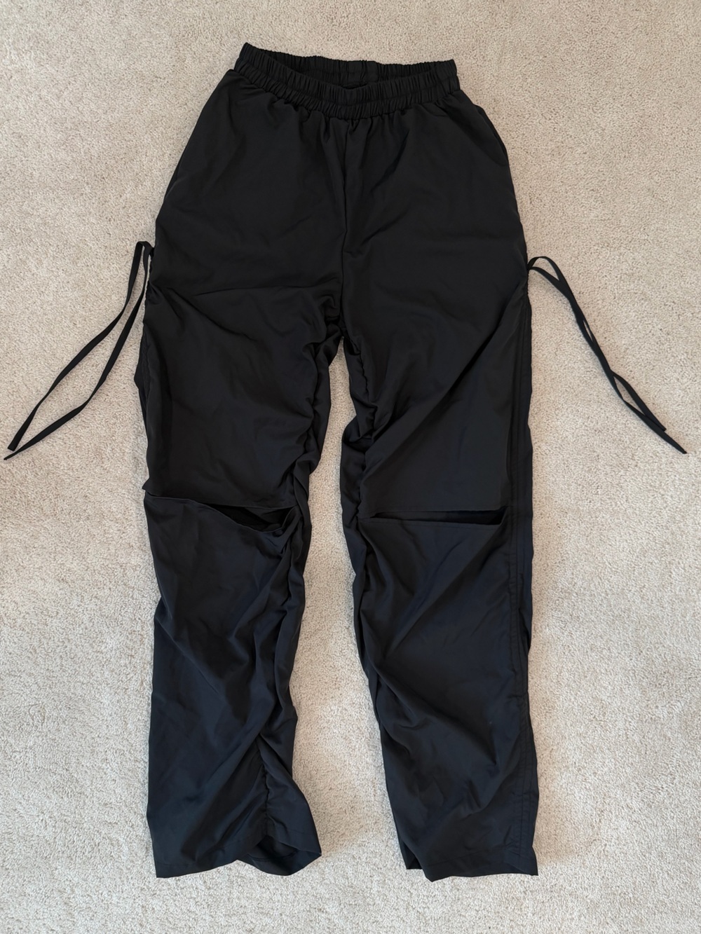 Women’s Black Drawstring Cargo Style Pants With Knee Holes and Ruching
